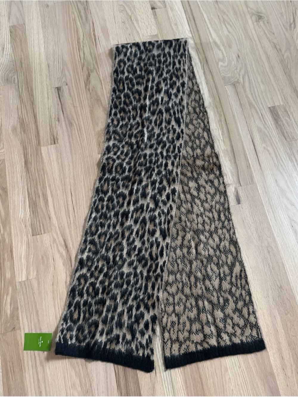 KATE SPADE New York Acrylic Knit Leopard Scarf NWT Super Soft XL Winter - Picture 5 of 5